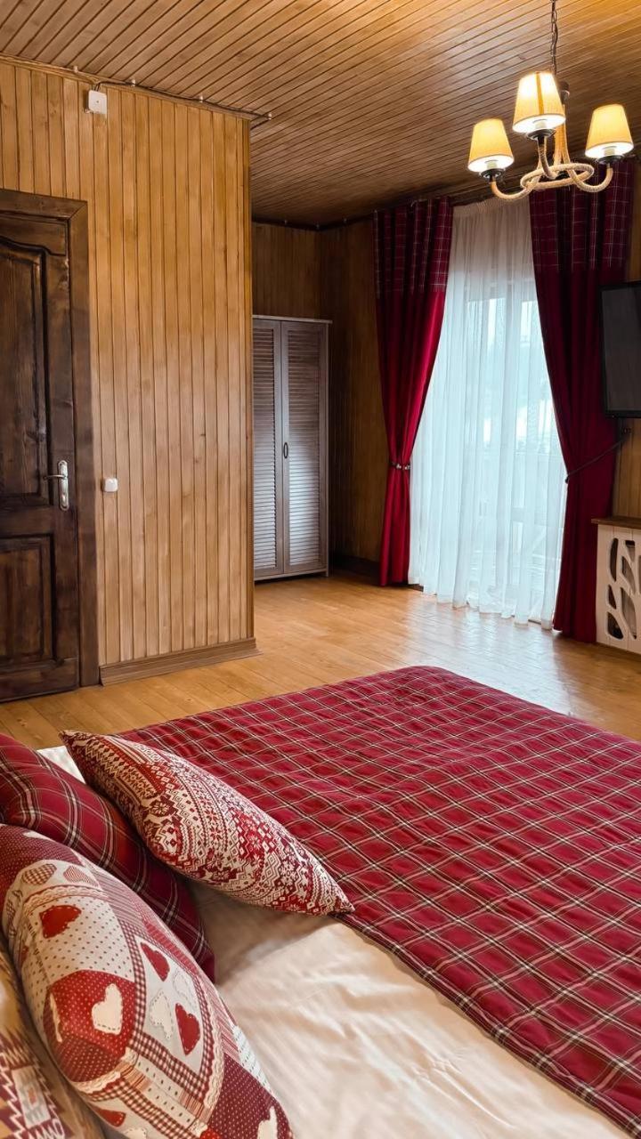Chalet Blanc Bukovel Exterior photo